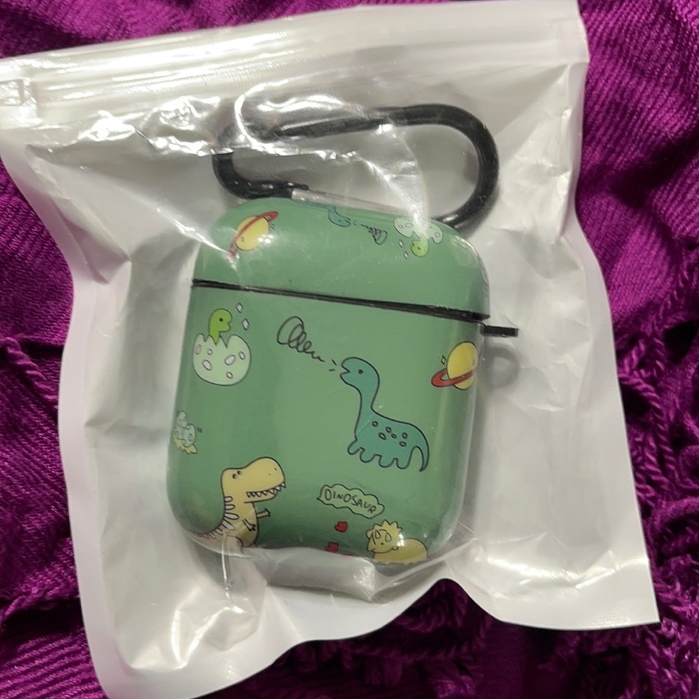 New dinosaur AirPod case